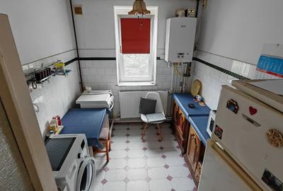 Apartament 3 camere zona Tomis1,la 50 metri de școală 30 - 4