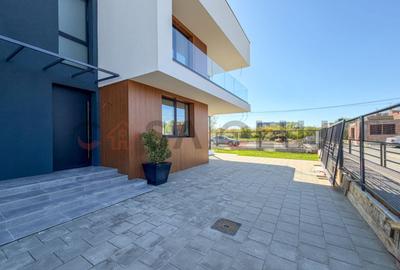 Casa cu arhitectura moderna, Buna Ziua - 3