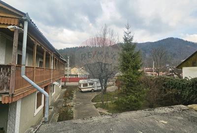 Casă solidă din cărămidă, mobilată, garaj, teren generos – Tarcău - 2