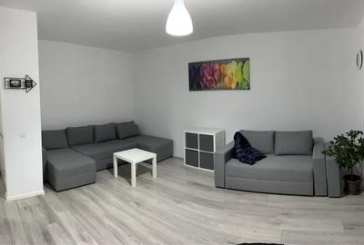 Apartament cu 2 camere semidecomandat, mobilat în Florești