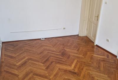 UNIVERSITATE, BATISTEI, LANGA METROU, AP. 2 CAM PENTRU BIROURI - 11