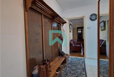 Apartament 3 camere, etaj intermediar,Tractorul, Brasov - 10