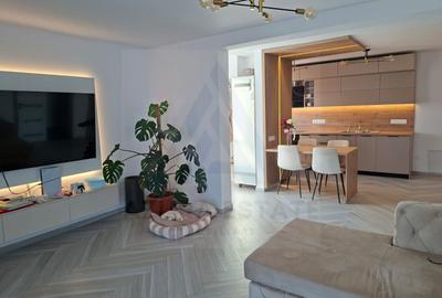 Casa moderna 4 camere 2 bai si curte libera 220 mp pe Calea Cisnadiei - 1