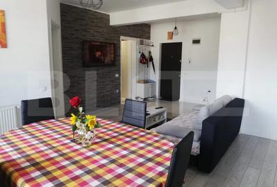 Apartament cu 2 camere semidecomandat, mobilat în Florești