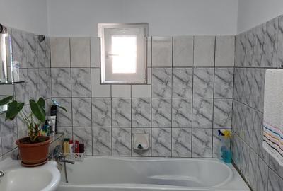 Apartament 3 camere cu balcon inchis, situat la et. 3/3 in Focsani, jud. Vrancea - 13