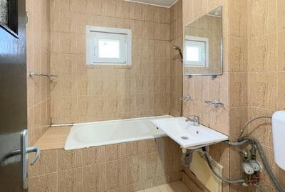 3 camere | decomandat | 5 min metrou 1 Decembrie | COMISION 0% - 12