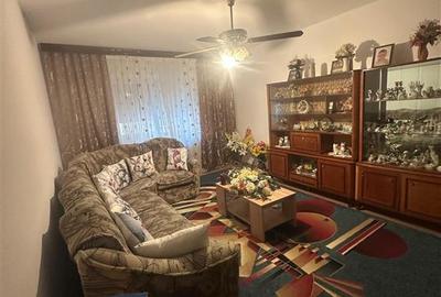 APARTAMENT 3 CAMERE DECOMANDAT FRUMOASA NICOLINA 135000 EURO - 11