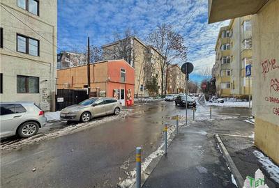 Apartament de vanzare cu 3 camere in zona Sebastian / Petre Ispirescu - 1