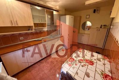 Apartament cu 2 camere semidecomandat, mobilat în Dâmbovița