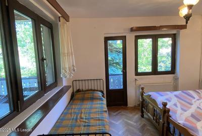 Bran - Casa pe strada Valea Portii, 223 mp, 4 dormitoare, teren 320 mp - 25