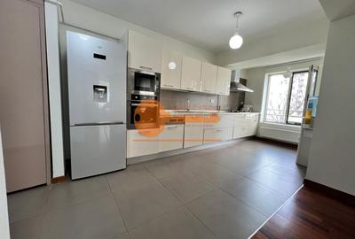 Apartament cu 3 camere decomandat în Dristor