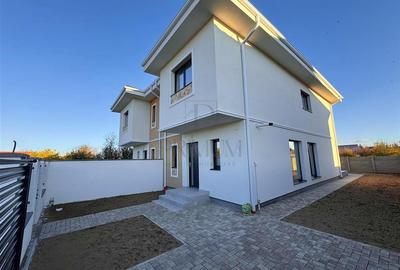 Duplex cu 4 camere în Moșnița Veche