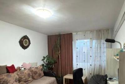 Apartament cu 2 camere semidecomandat în Dristor