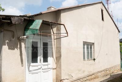 Casă tip duplex, ultracentral, str. Petru Rareș, curte 85 mp, 170000 € - 1