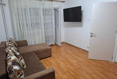 Apartament cu 2 camere decomandat în Dristor