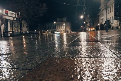 2 camere Ultracentral/Pitesti, etaj 2, finisaje clasice! - 1