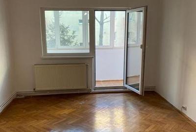 Apartament 3 camere, zona Racadau - 1