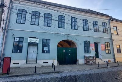 Spațiu Comercial de Închiriat în Târgu Secuiesc - 1