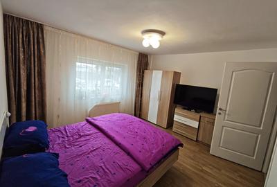 3 Camere 86 m.p. Decomandat Parter Zona Pacii - Str Părăluțelor - 12