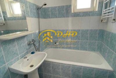 Apartament cu 2 camere semidecomandat în Nicolina