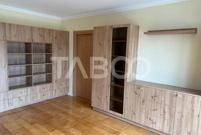 Apartament 2 camere de vanzare etaj 1 si parcare cartier Borhanci - 3