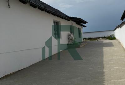 Casa individuala cu 4 camere 2 bai si terasa in Sura Mica - 12