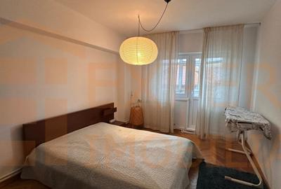 Apartament 3 camere de inchiriat, in zona Centrala -  vedere catre Blvd Mircea - 9