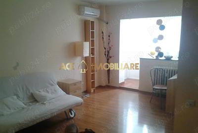 Garsonieră decomandată, mobilată în Titan