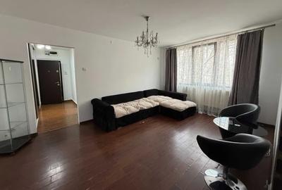 Apartament cu 3 camere semidecomandat, mobilat în Drumul Taberei