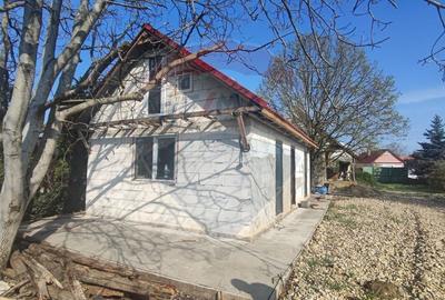 Casă 5 camere 2324 mp teren de vânzare Fughiu-Osorhei 12 km de Oradea - 6