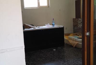 Spațiu comercial de închiriat, zona Inel 2 - 4