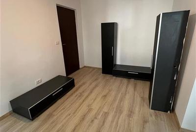 Vanzare apartament 3 camere - Tatarasi - 2