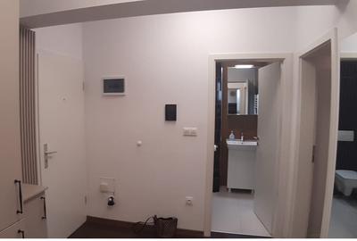Inchiriez apartament cu 2 camere si loc de parcare in Avantgarden 3 - 6