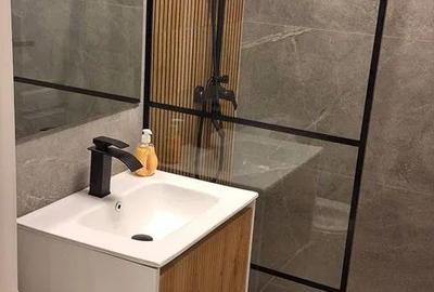 Vanzare apartament  renovat complet, zona Parfumul Teilor, etaj 1. - 11