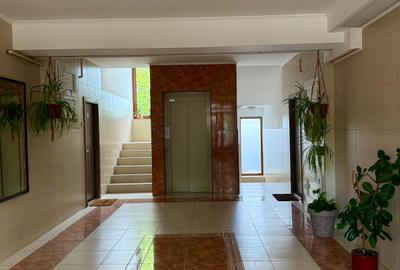 Apartament 3 camere de vanzare, Tractorul, parcare subterana - 10