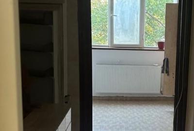 Garsoniera +Boxa/Libera imediat - 3minute de gara - 1