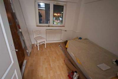 Drumul Taberei 3 camere etaj 3 bloc 1984 - 5