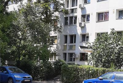 Apartament 4 camere Titan - Costin Georgian - Piata Minis - 9