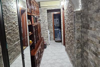 Tomis nord , 3 camere , 2 bai , centrala - 2