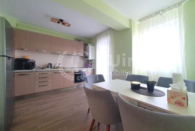 Apartament cu 2 camere decomandat, mobilat în Între Lacuri