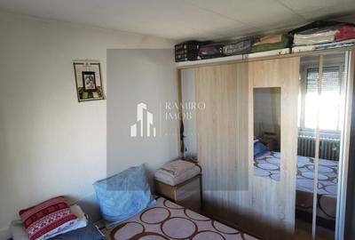 Apartament 3 camere, decomandat - 8