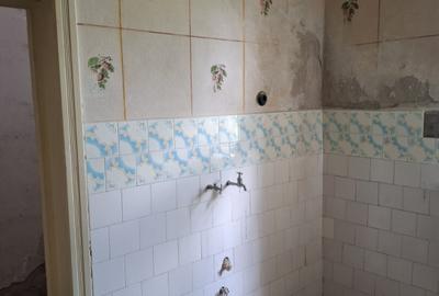 Casa din caramida pentru renovat  3 camere in Nadlac - 10