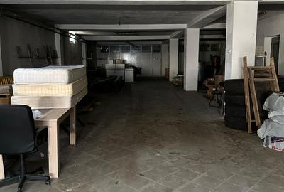 Spațiu comercial – Hală 400 mp + Demisol 600 mp + Birouri 300 mp - Curte 2000 mp - 18