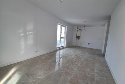 Apartament cu 3 camere semidecomandat în Florești
