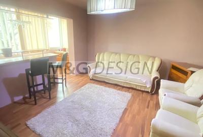 Apartament cu 4 camere decomandat în Complex Studențesc