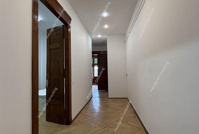 Apartament Patrimonial 150 mp | Balcon cu vedere directa spre Piata Victoriei - 6