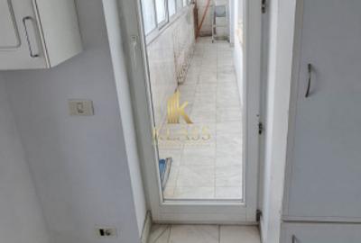 De inchiriat apartament 3 camere Decebal - 16