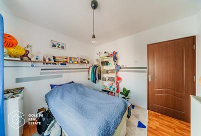 Apartament 4 camere, langa campusul UVVG, decomandat, etaj 3, comision 0% - 12