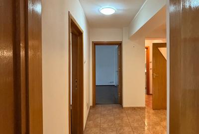 DECEBAL,LOCATIE EXCEPTIONALA,monolit,stradal,vedere Bulevard,liber,reabilitat - 3