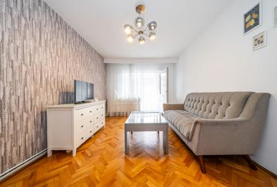 Apartament cu 4 camere decomandat, mobilat în Mihai Viteazul